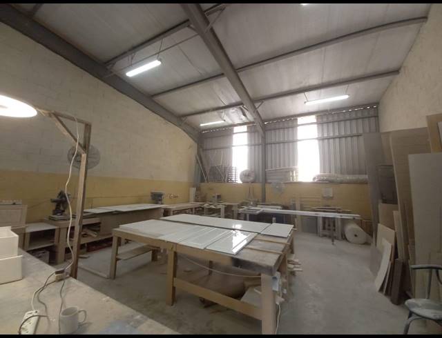 205M² WORKSHOP FOR SALE IN SHAKAS HEAD